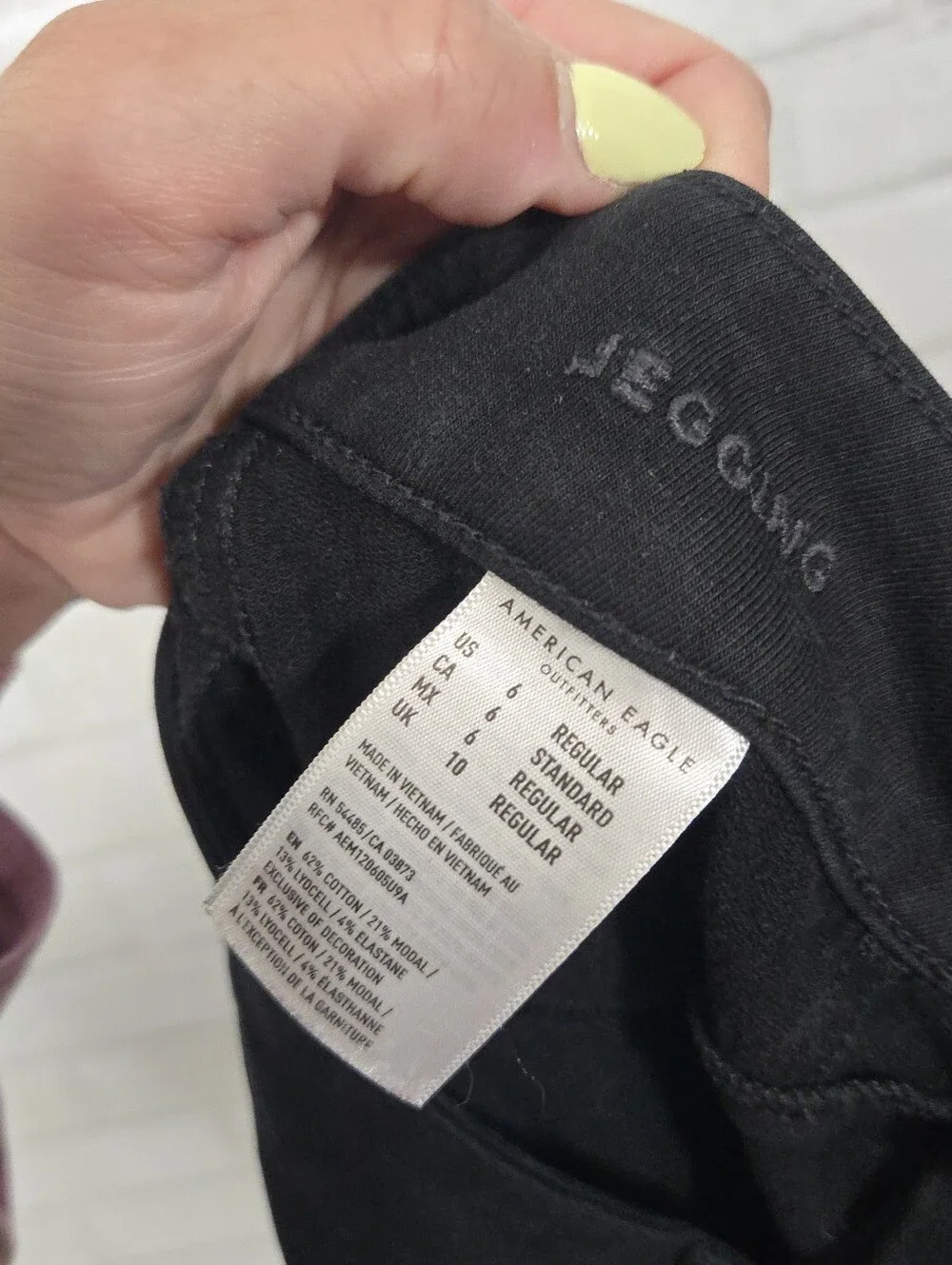 AEO black jeggings